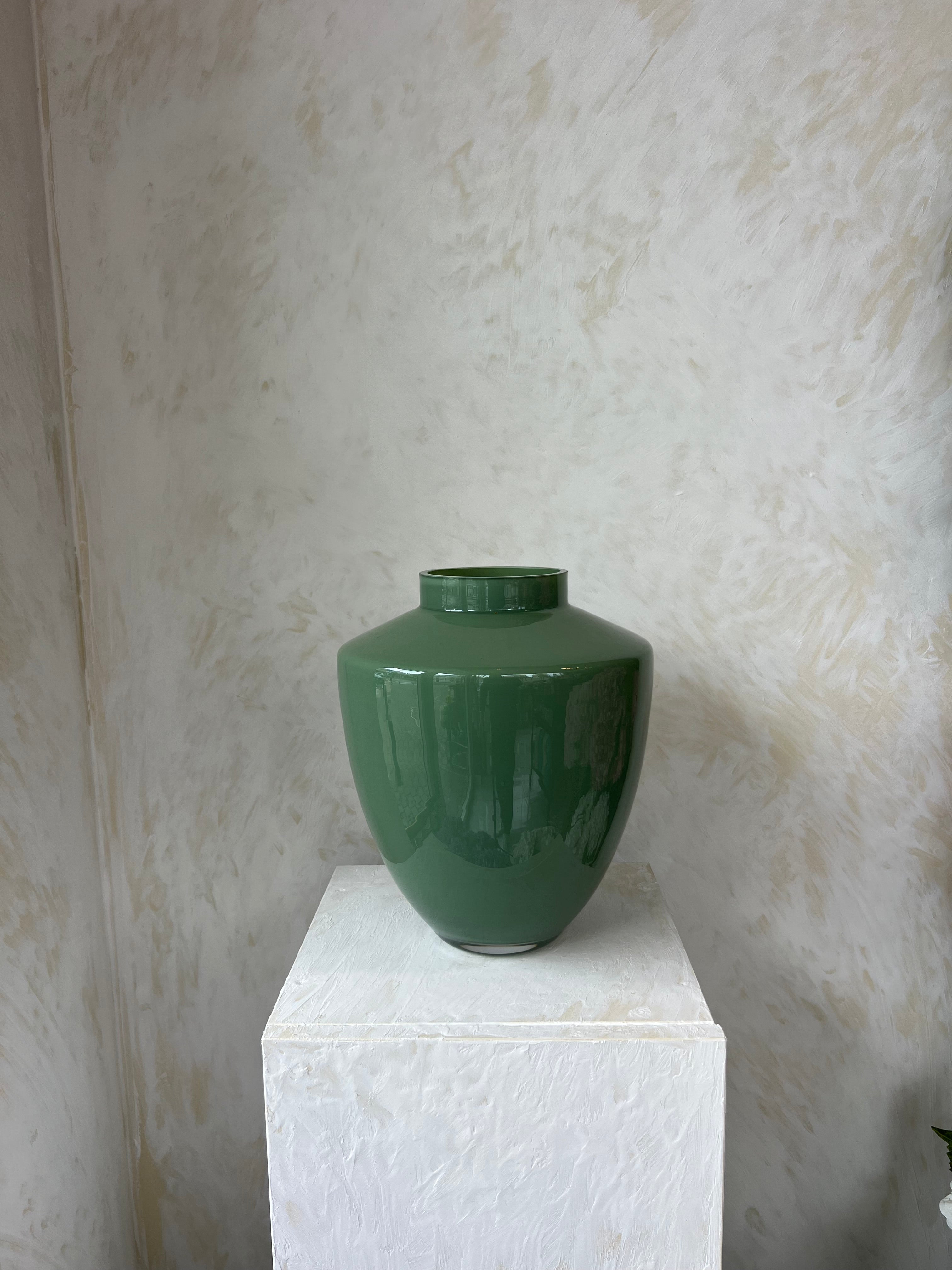 כד זכוכית ירוק