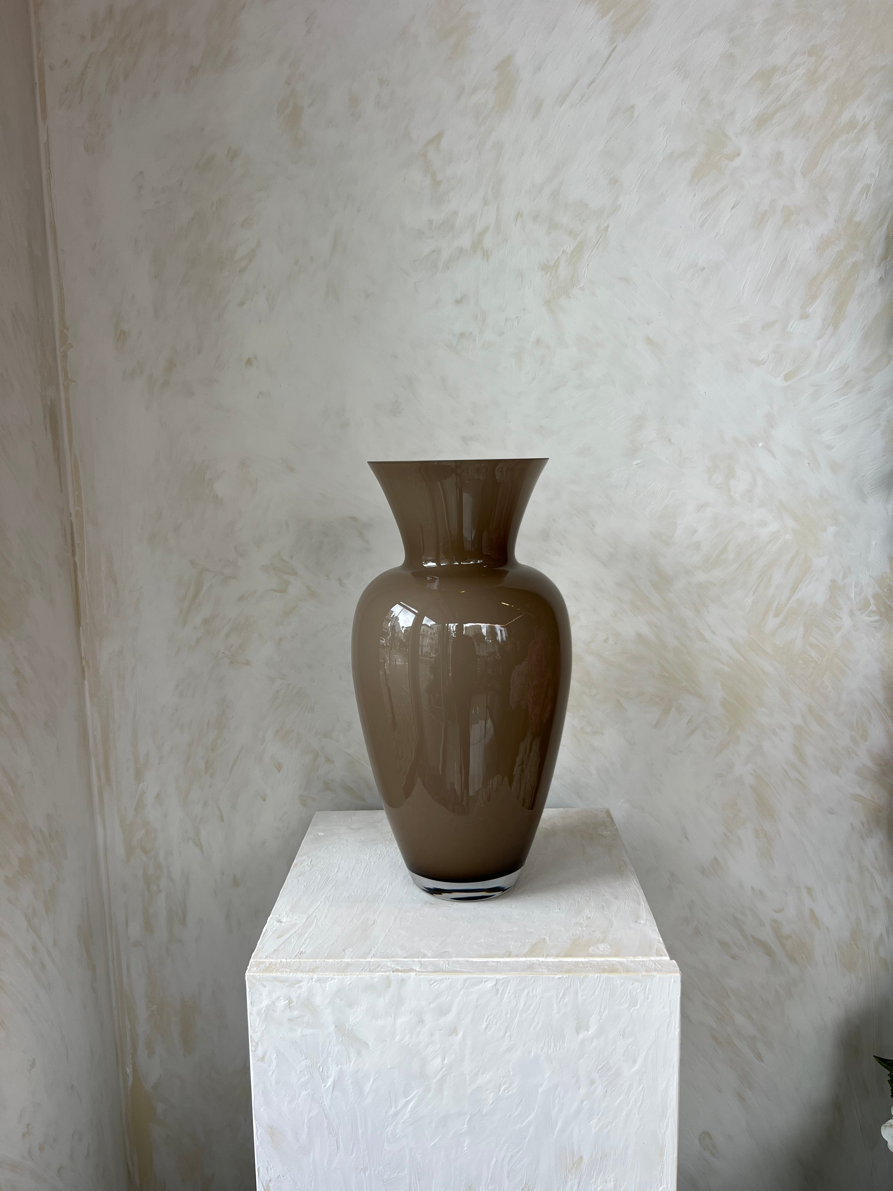 אגרטל זכוכית חום