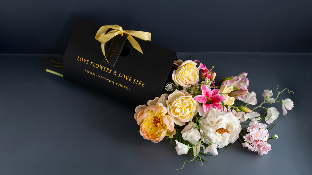 מארזי פרחים-Colorfull Mix White Green Pink