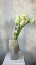 גבעול צבעוני טוליפ לבן 61 ס"מ