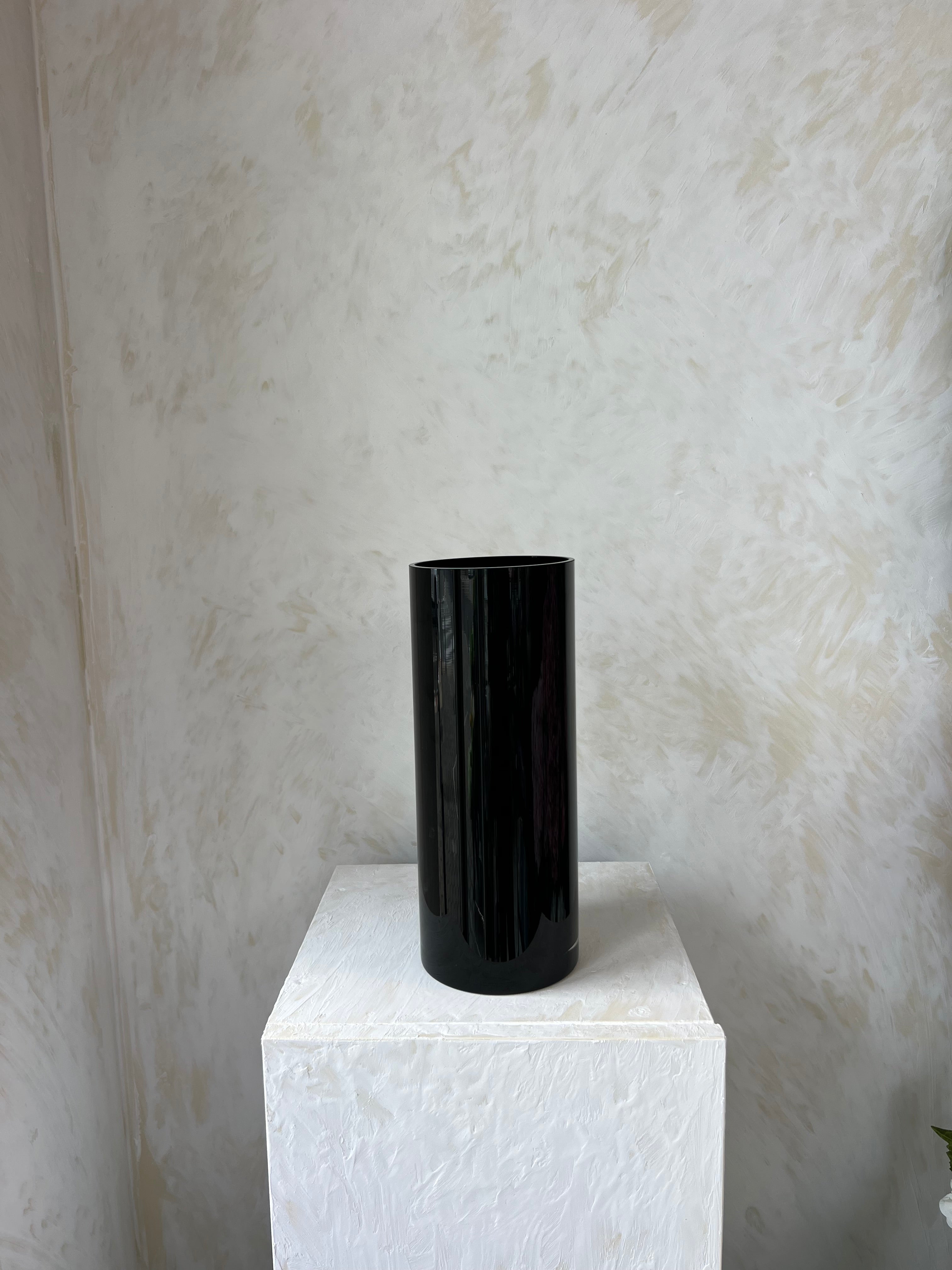 צילינדר שחור