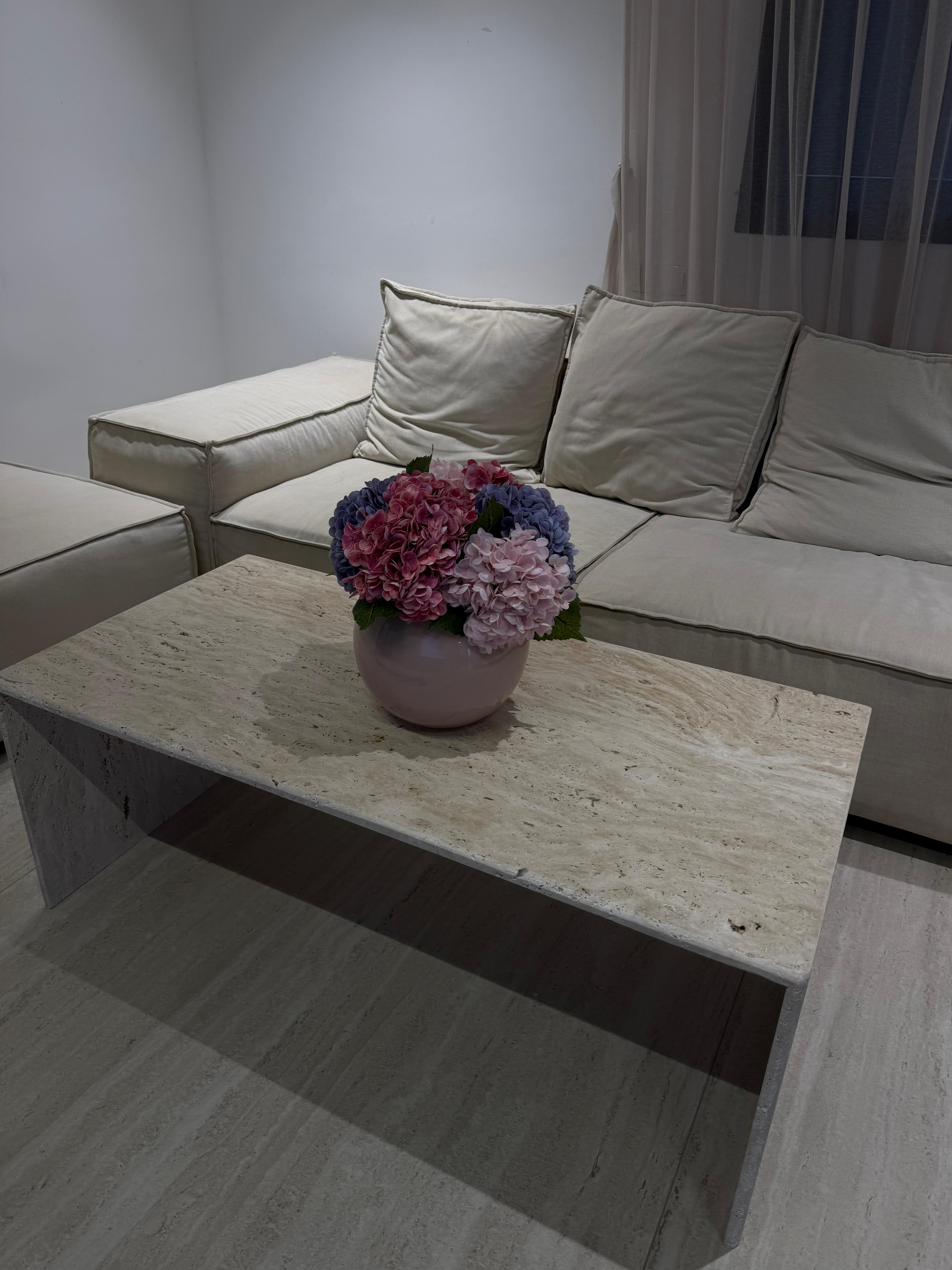 סגול ורוד ופוקסיה