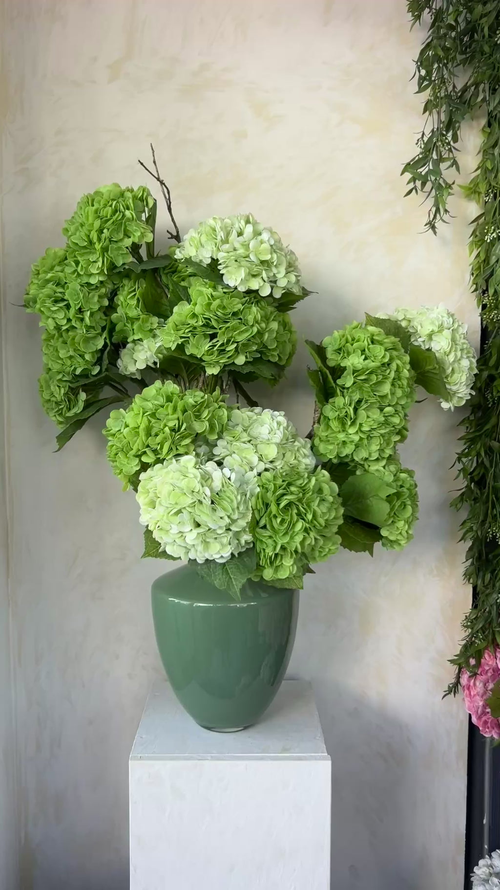 קומפוזיציה ירוקה